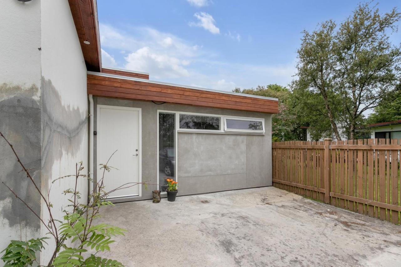 Lovely Studio Apartment With Hot Tub Reiquiavique Exterior foto